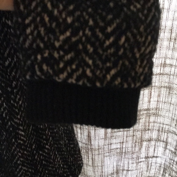 Tweed herringbone coat - Picture 4 of 5